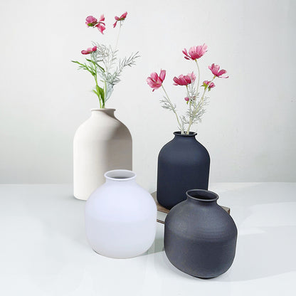 Matte Black Metal Vase – Dried Flowers, Weddings & Home Decor