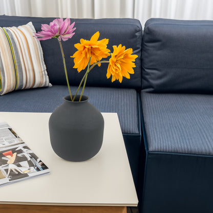 Matte Black Metal Vase – Dried Flowers, Weddings & Home Decor